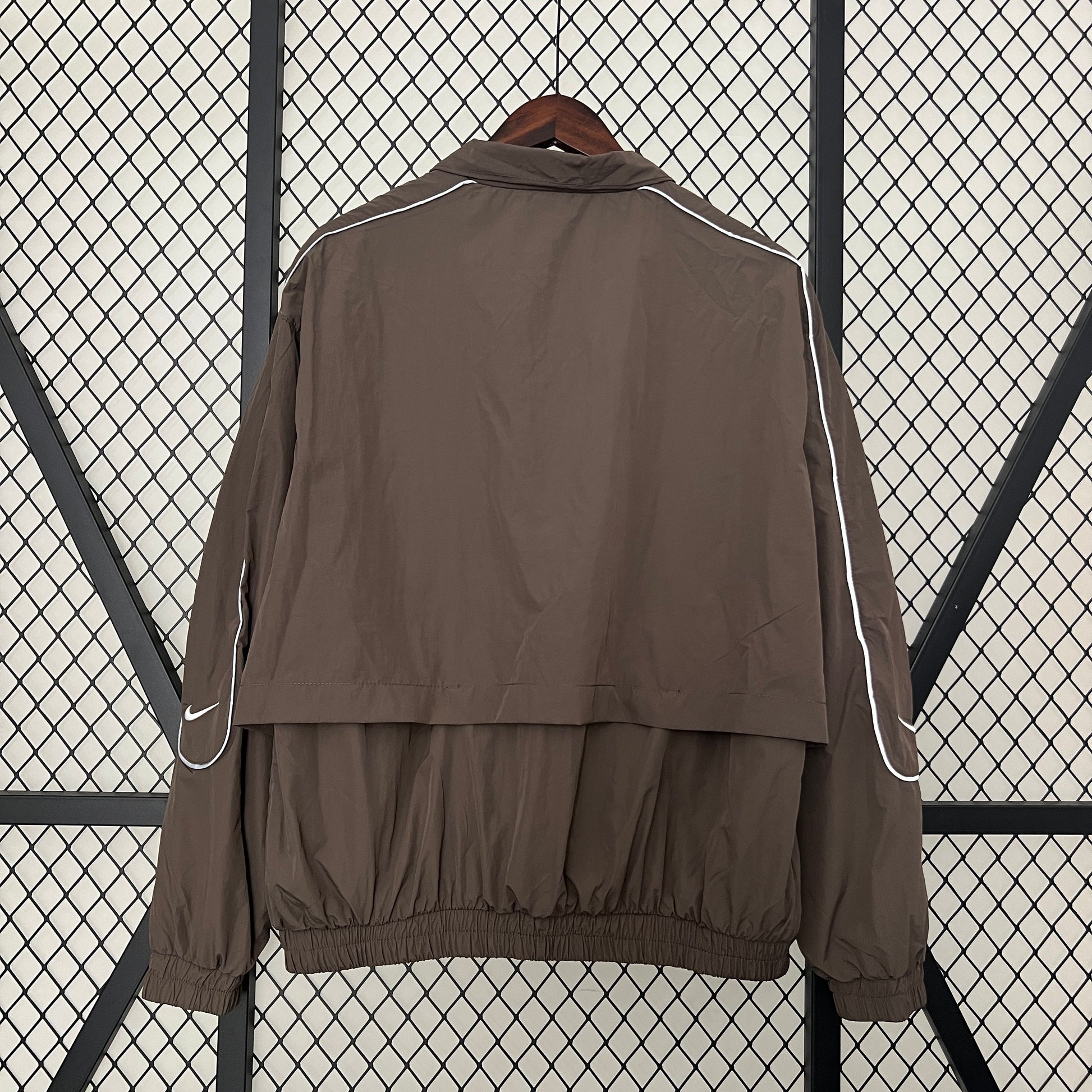 Nike Windbreaker Retro-Style Jacke Hazel