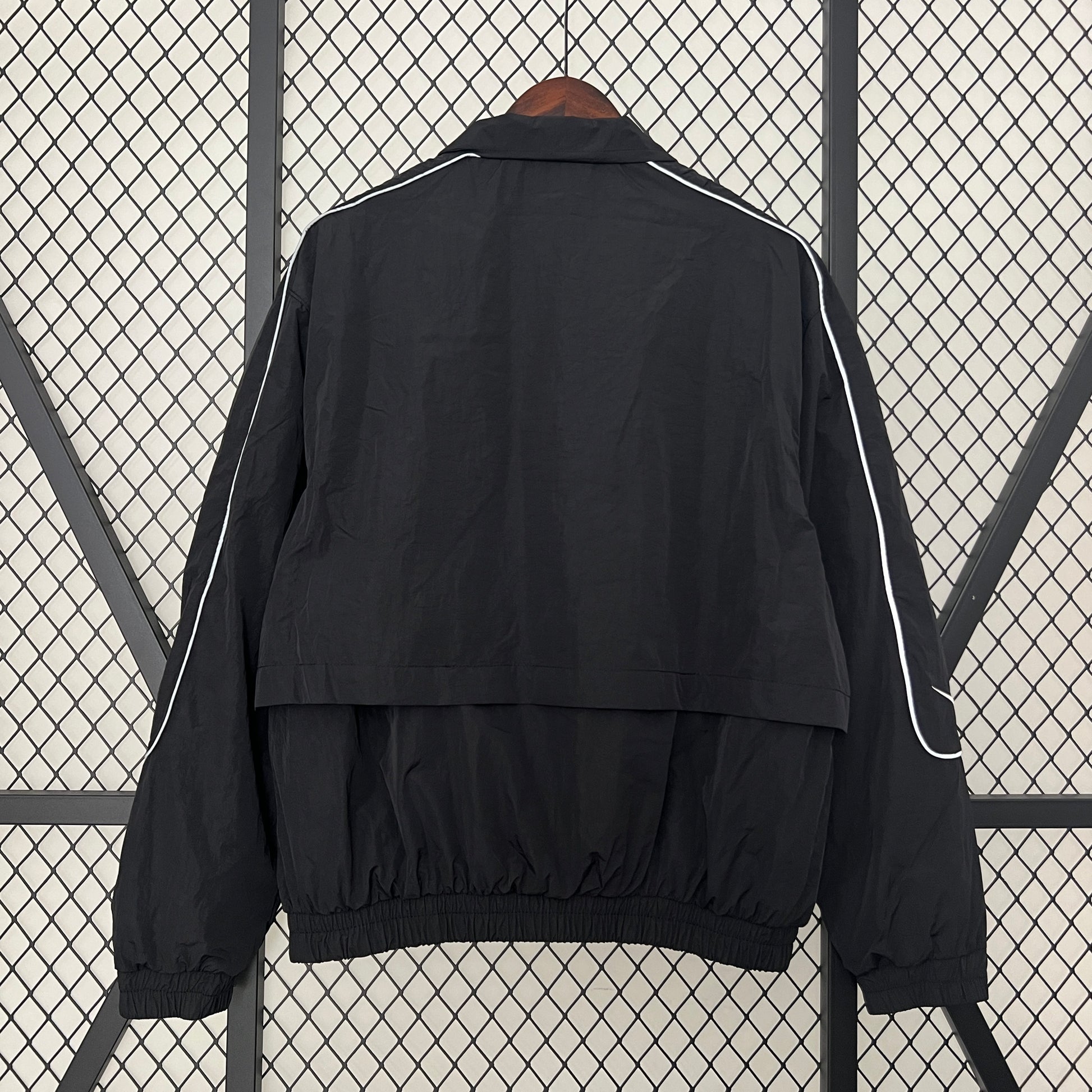 Nike Windbreaker Retro-Style Jacke Schwarz
