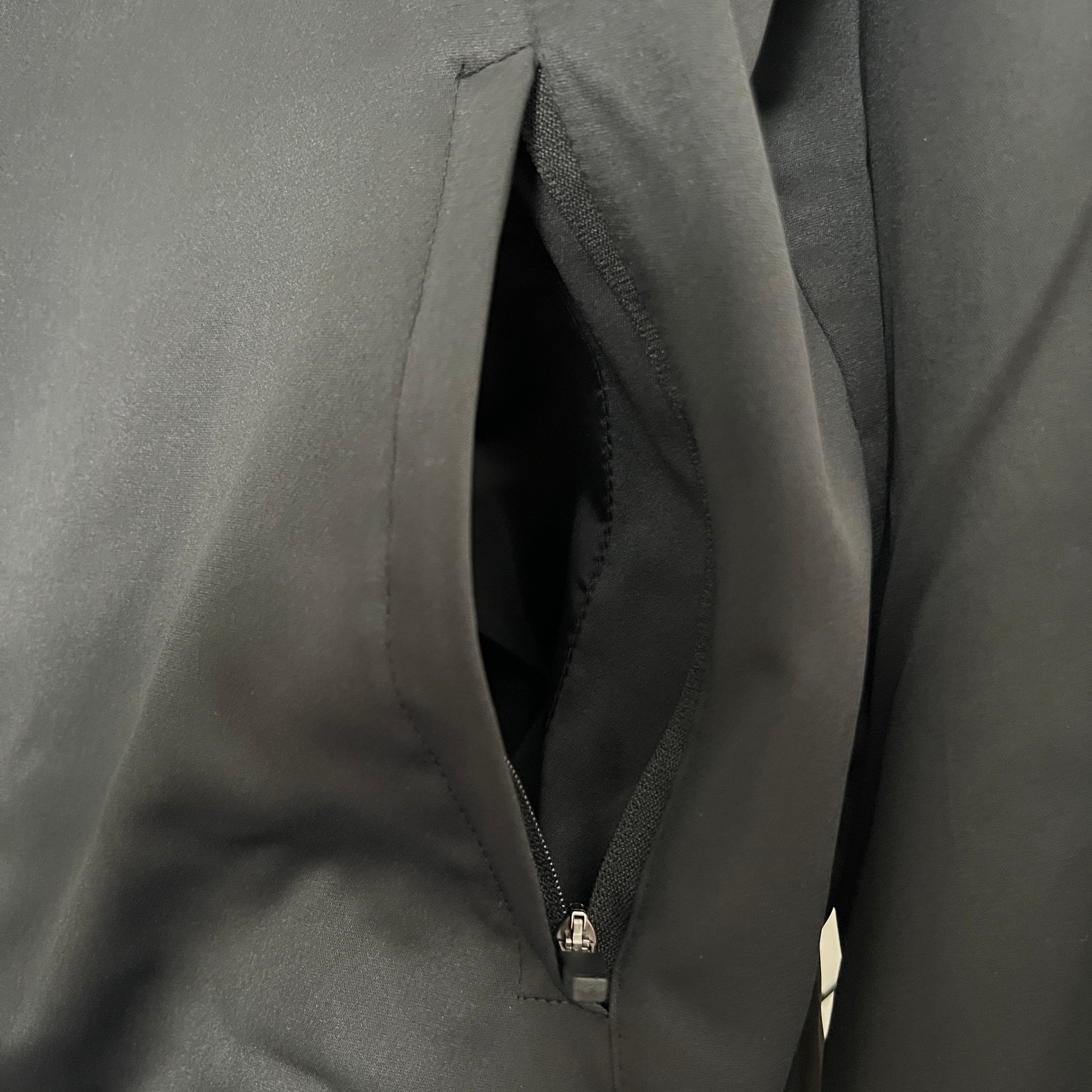 Nike Windbreaker Jacke Schwarz