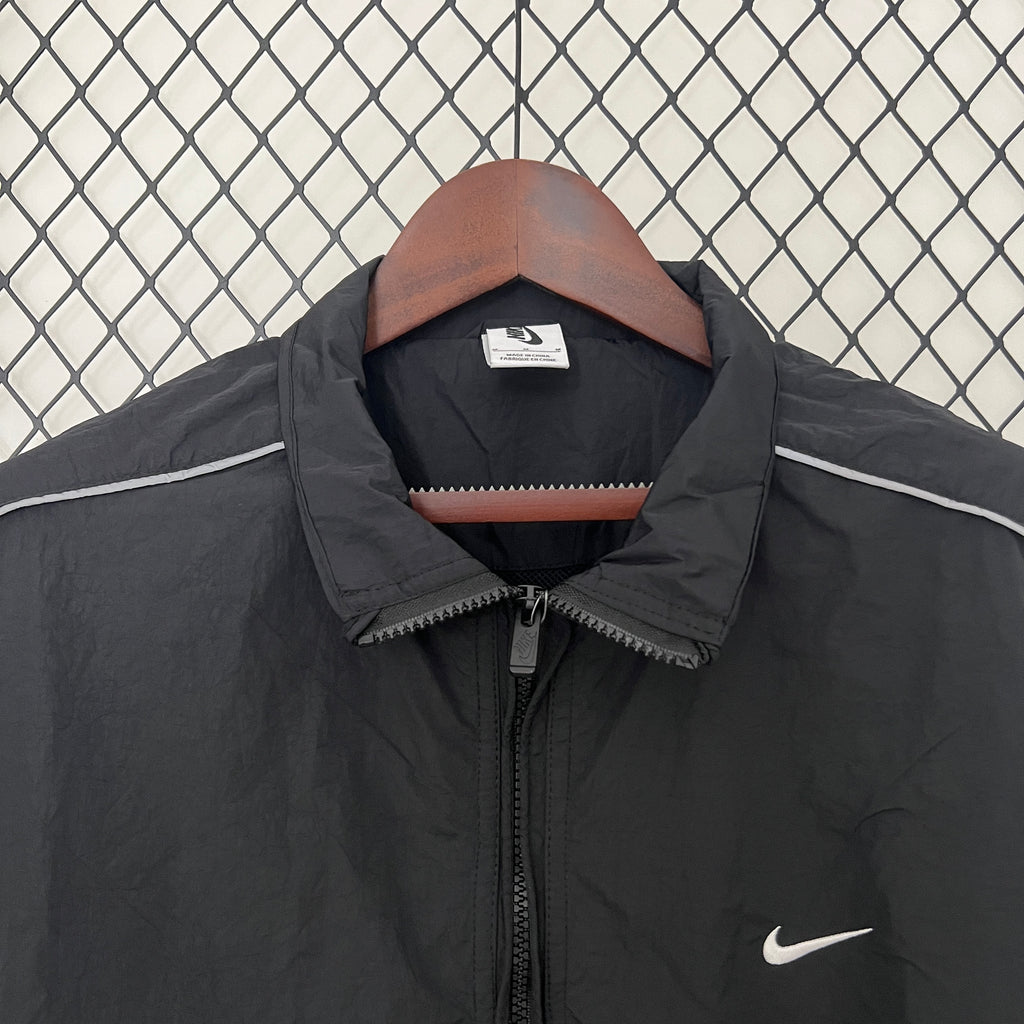Nike Windbreaker Retro-Style Jacke Schwarz
