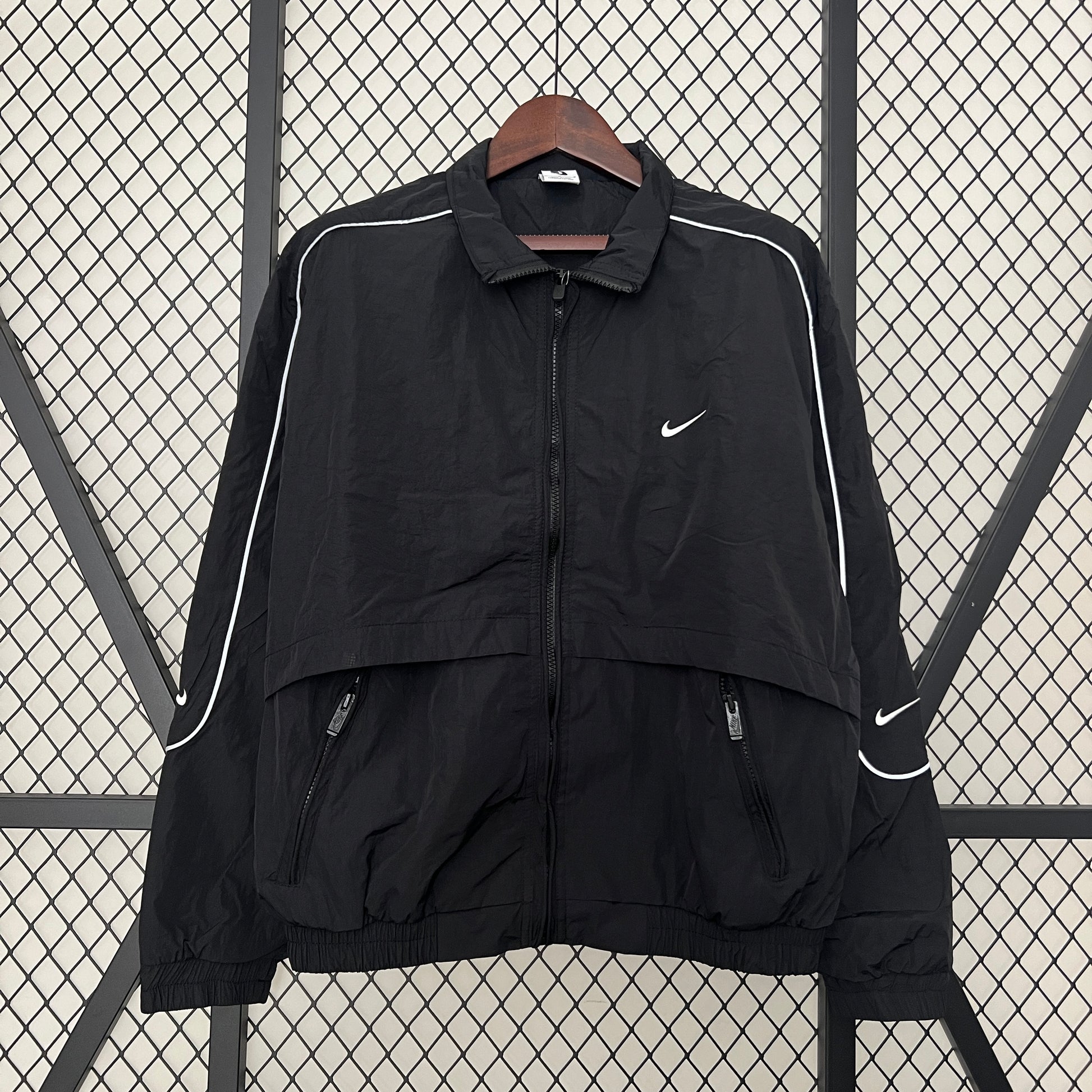 Nike Windbreaker Retro-Style Jacke Schwarz