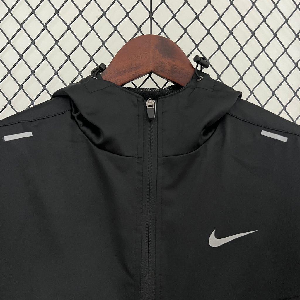 Nike Windbreaker Jacke Schwarz