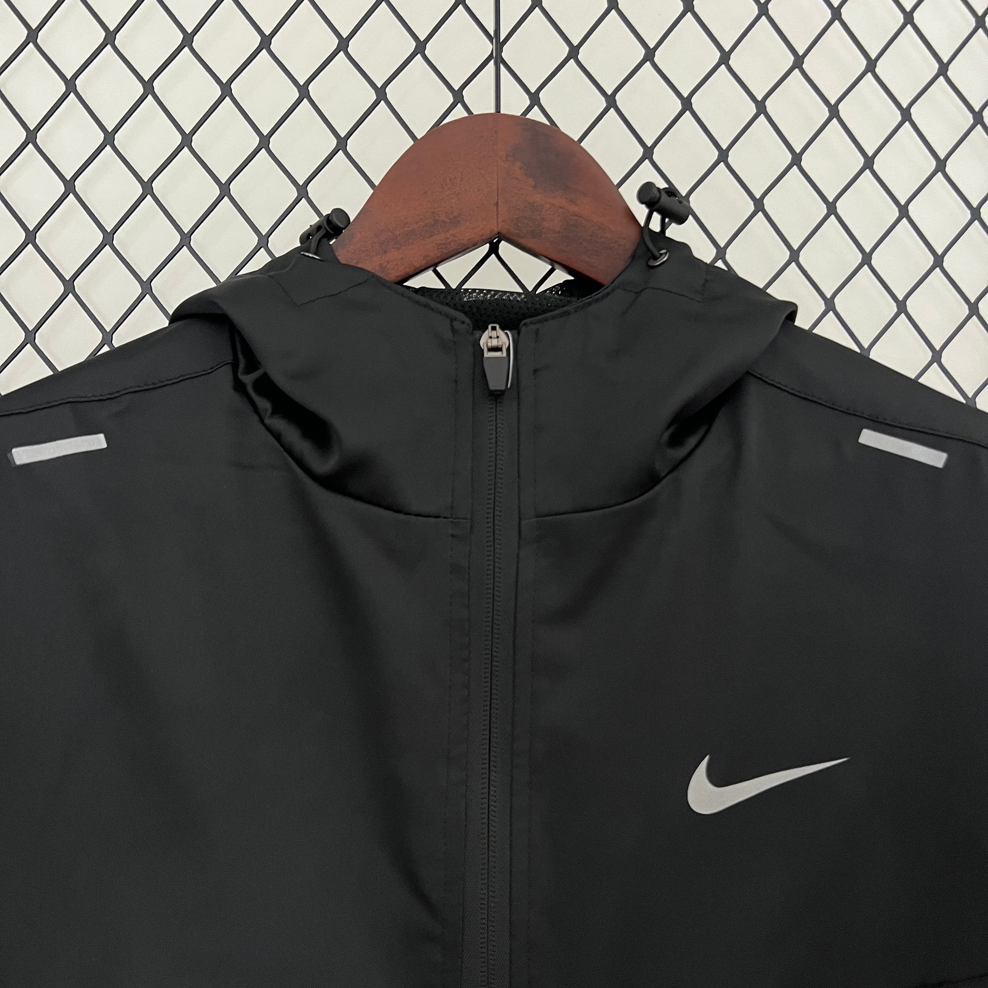 Nike Windbreaker Jacke Schwarz