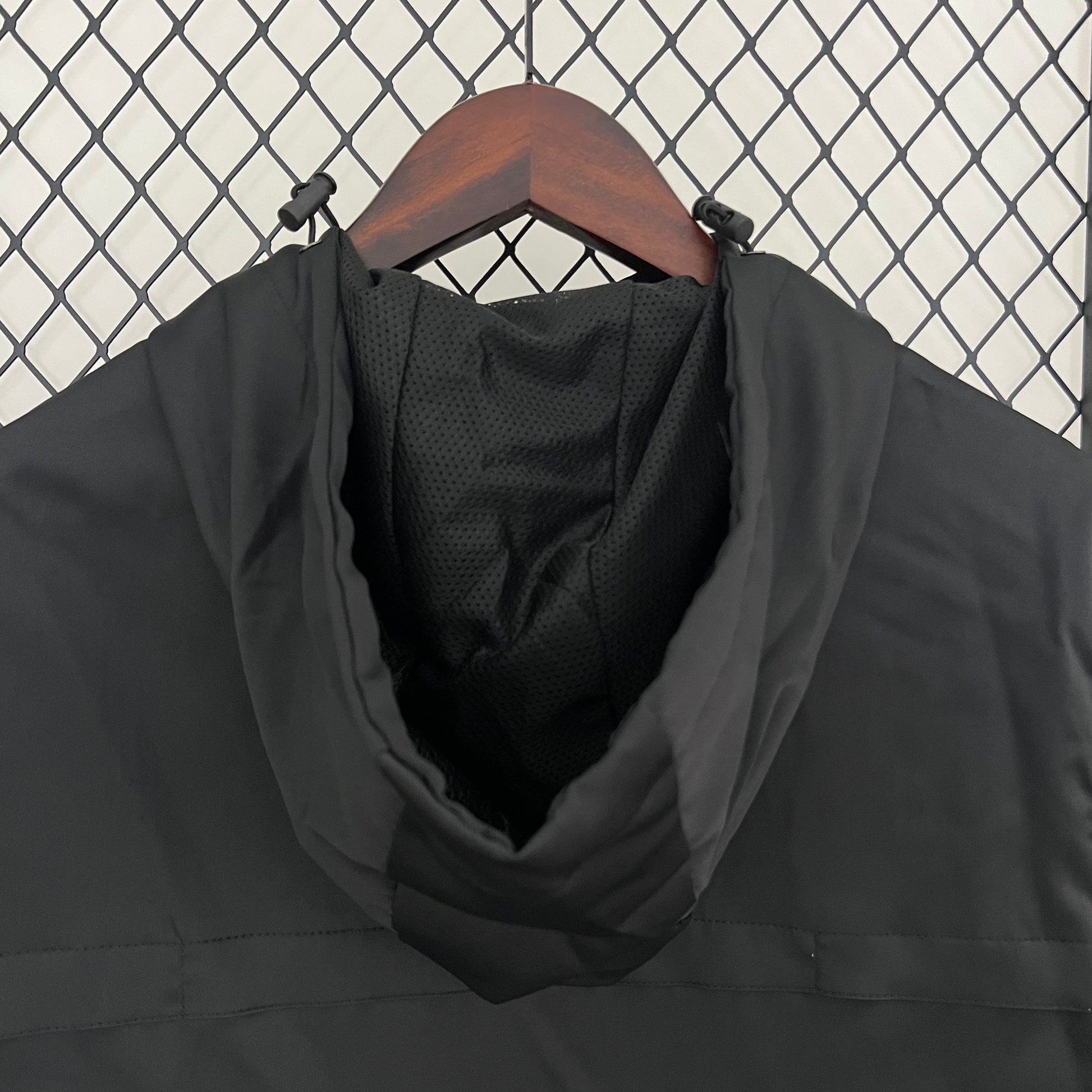 Nike Windbreaker Jacke Schwarz