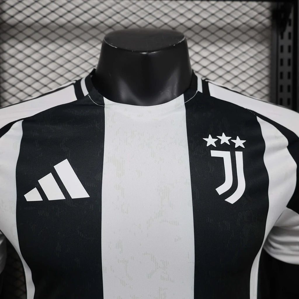 Juventus home jersey 2024/2025