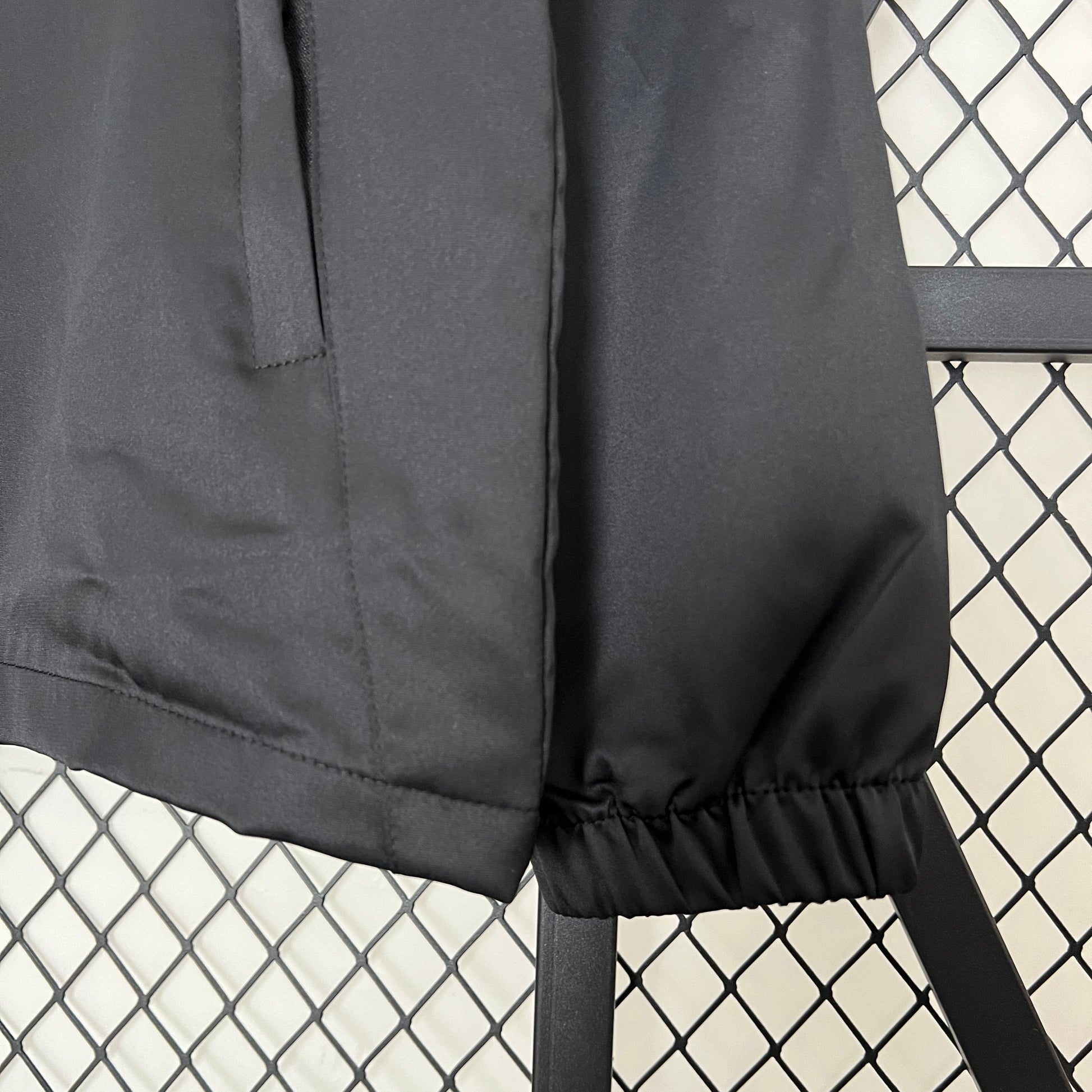 Nike Windbreaker Jacke Schwarz