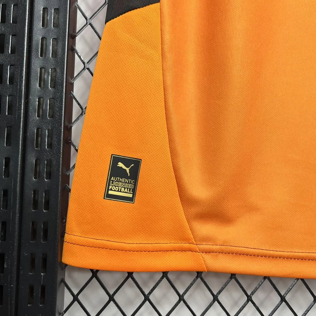Galatasaray home jersey 2024/2025