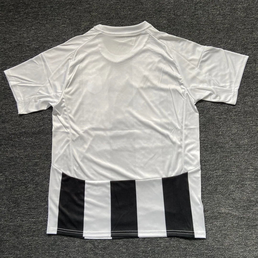 Besiktas home jersey 2024/2025