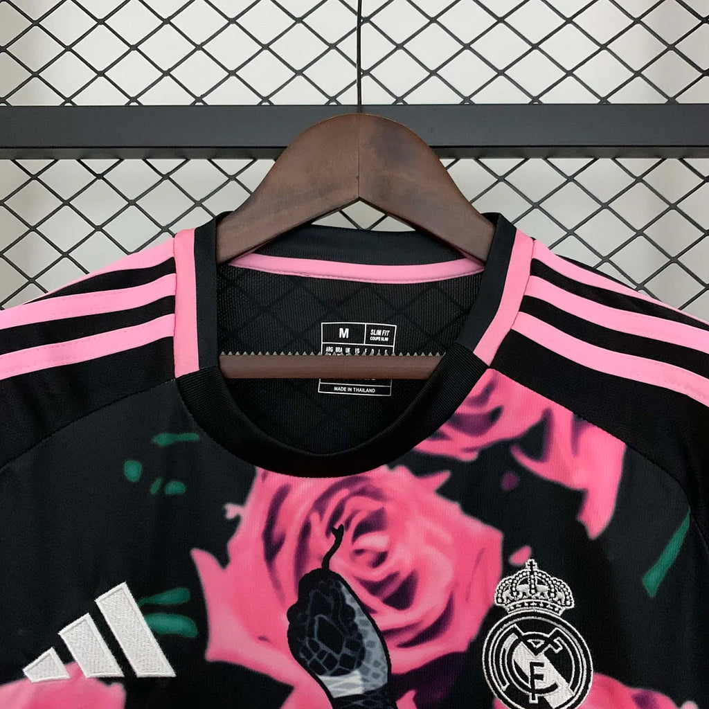 Edizione speciale del Real Madrid Trikot Pink-Snake 2025/2026