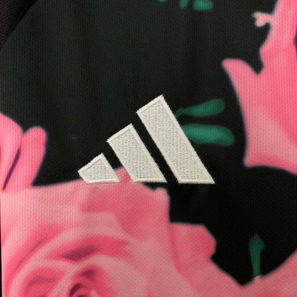 Edizione speciale del Real Madrid Trikot Pink-Snake 2025/2026