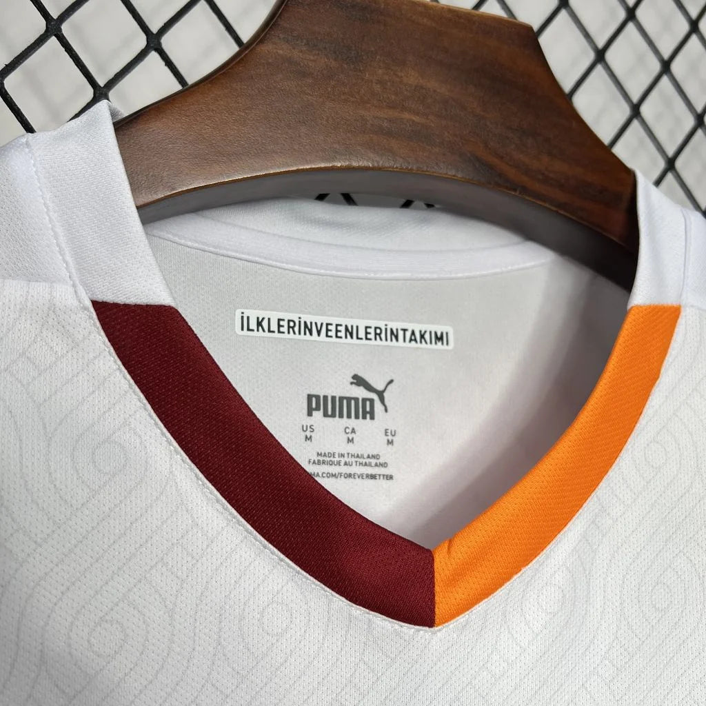 Galatasaray via Jersey 2024/2025