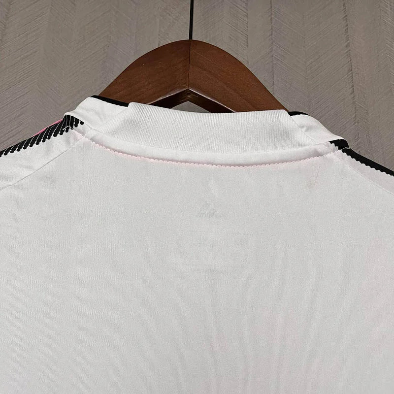Juventus home jersey 2025/2026